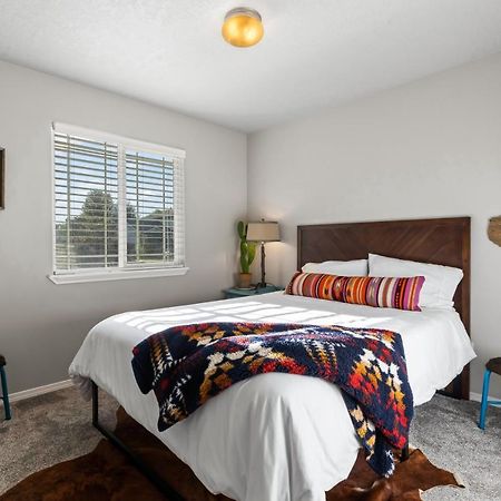 Southwestern Style 4 Bedroom Nampa Home Sleeps 16! Buitenkant foto