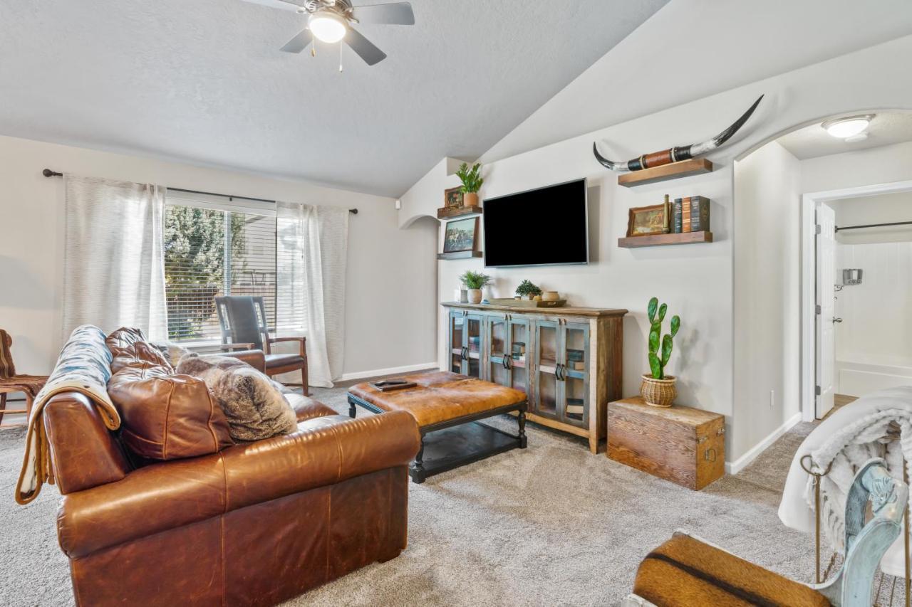 Southwestern Style 4 Bedroom Nampa Home Sleeps 16! Buitenkant foto