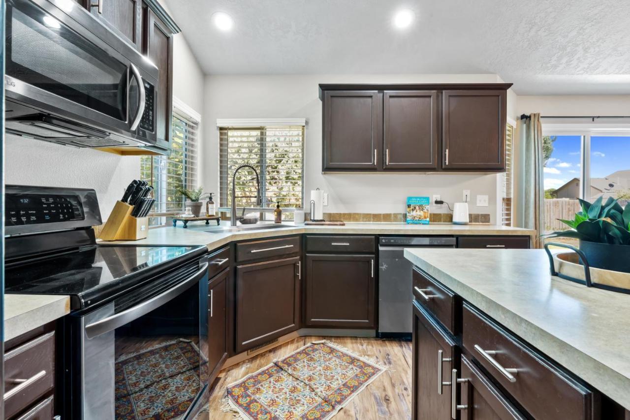 Southwestern Style 4 Bedroom Nampa Home Sleeps 16! Buitenkant foto