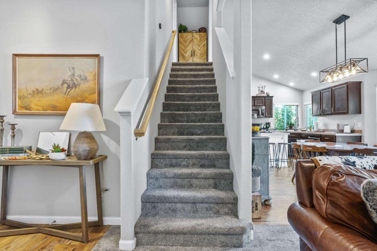 Southwestern Style 4 Bedroom Nampa Home Sleeps 16! Buitenkant foto